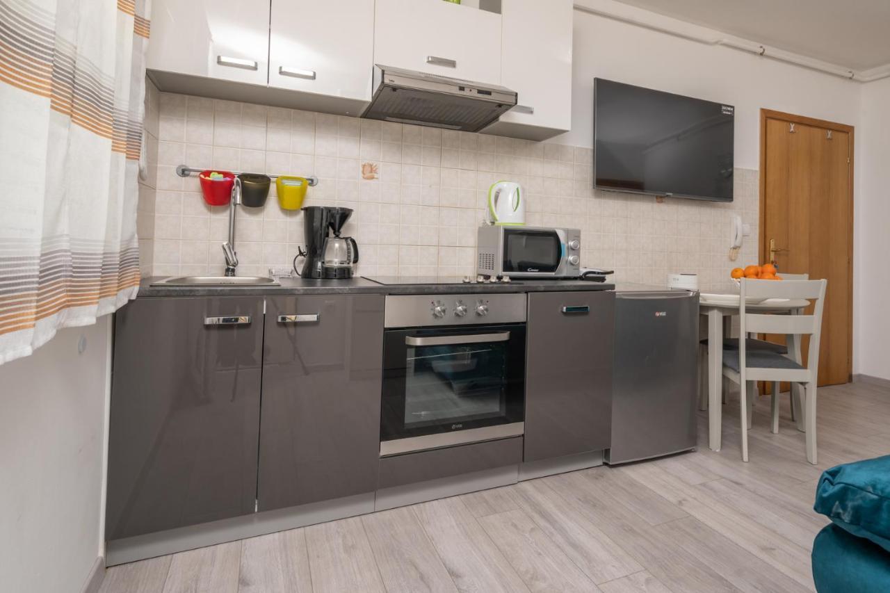 Fiorella Apartment *